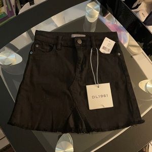 DL1961 black denim skirt